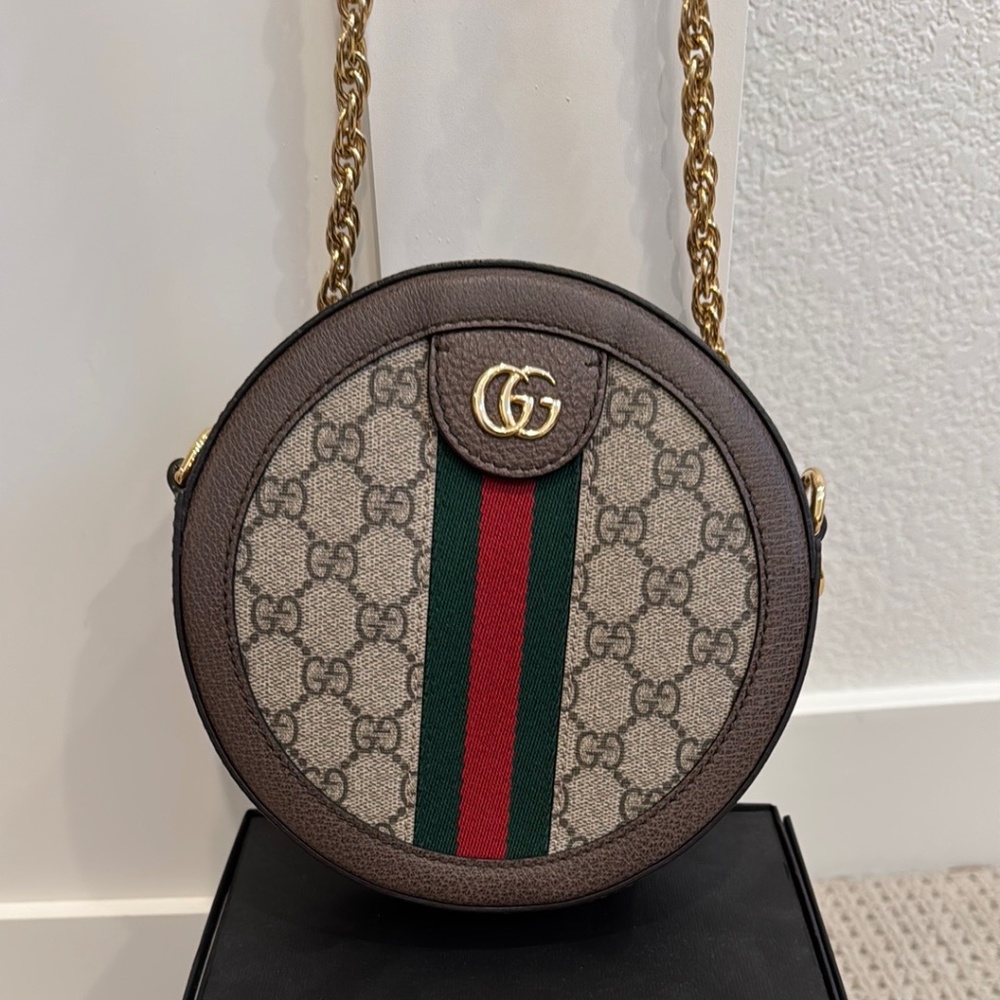Gucci Beige Round Bag with Gold Chain - rarely used, great condition!